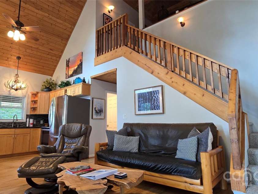 607 Rocky Top Trail, Barnardsville, NC 28709.  MLS# CAR4297170, YatesRealty ID 2818. 