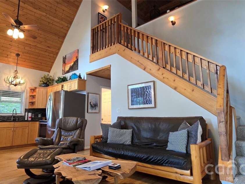 607 Rocky Top Trail, Barnardsville, NC 28709.  MLS# CAR4297170, YatesRealty ID 2818. 