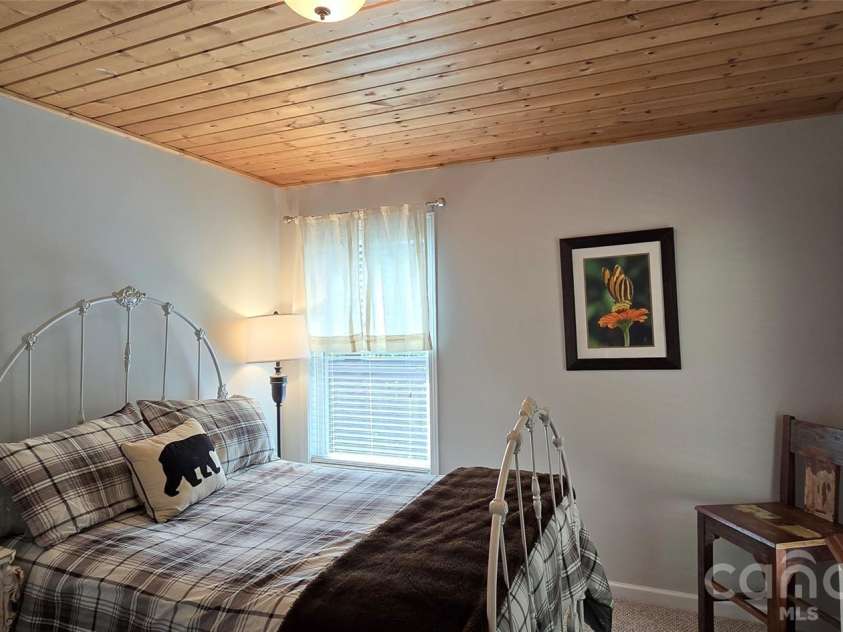 607 Rocky Top Trail, Barnardsville, NC 28709.  MLS# CAR4297170, YatesRealty ID 2818. 