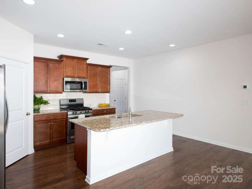170 Atwater Landing Drive, Mooresville, NC 28117.  MLS# CAR4249384, YatesRealty ID 28180. 