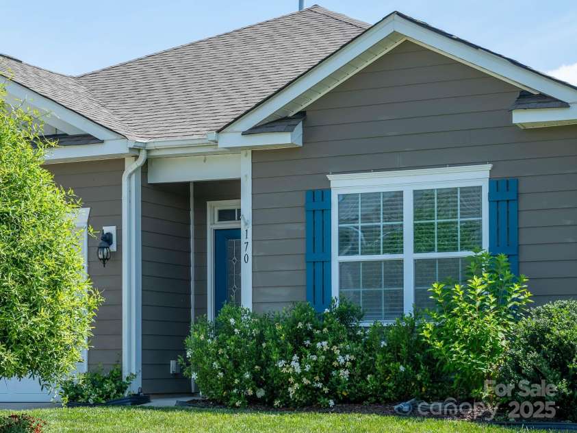 170 Atwater Landing Drive, Mooresville, NC 28117.  MLS# CAR4321986, YatesRealty ID 28180. 