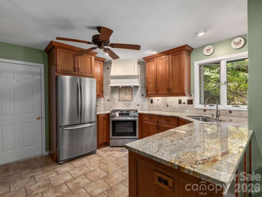 3942 Laurel Park Highway, Laurel Park, NC 28739.  MLS# CAR4382125, YatesRealty ID 28181. 