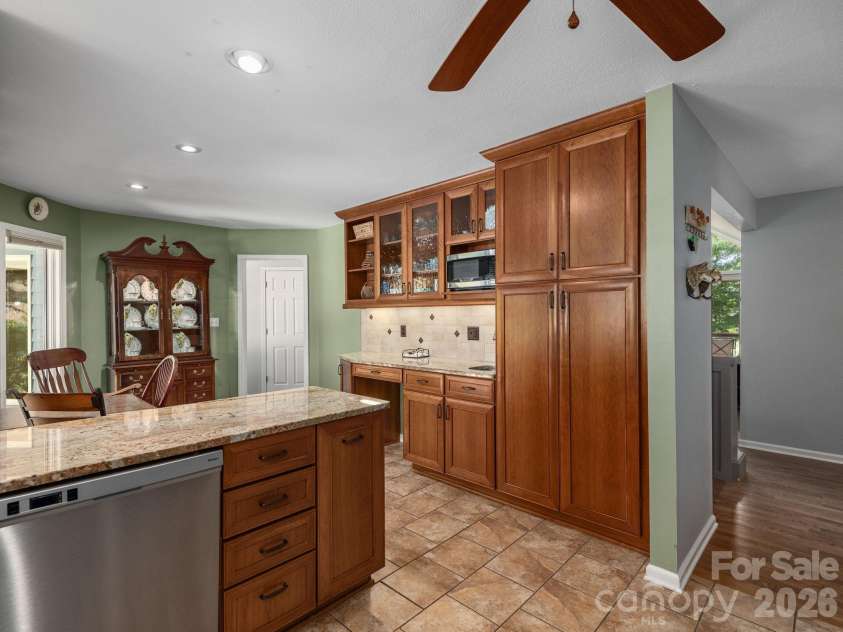 3942 Laurel Park Highway, Laurel Park, NC 28739.  MLS# CAR4382125, YatesRealty ID 28181. 