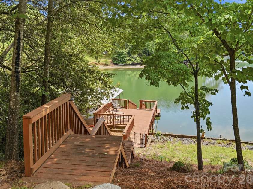 1113 Palmyra Drive, Tega Cay, SC 29708.  MLS# CAR4379735, YatesRealty ID 28182. 