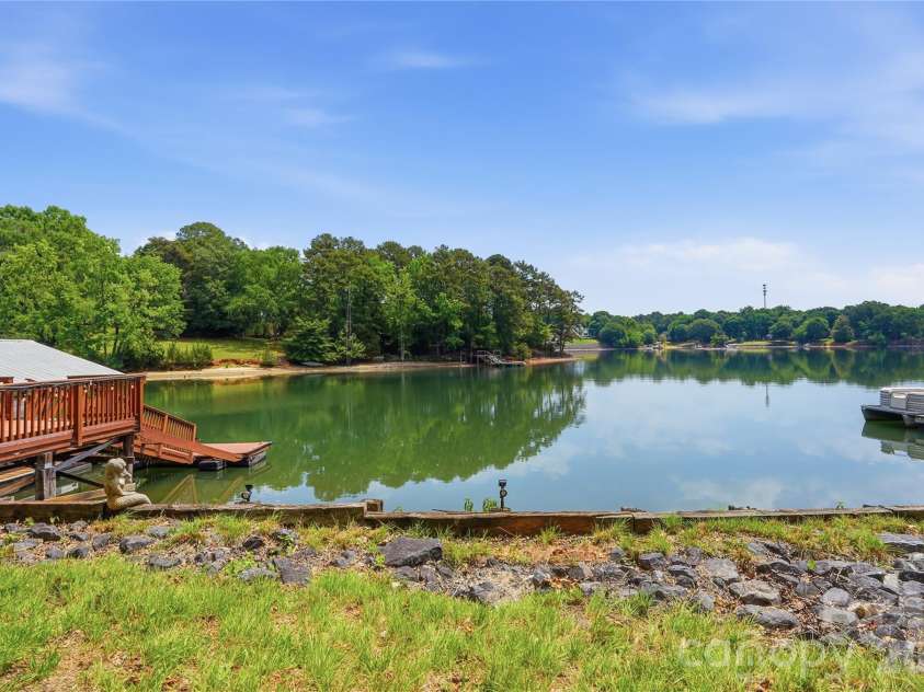 1113 Palmyra Drive, Tega Cay, SC 29708.  MLS# CAR4379735, YatesRealty ID 28182. 