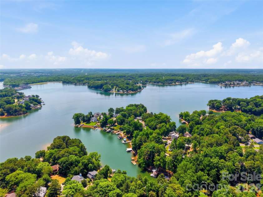 1113 Palmyra Drive, Tega Cay, SC 29708.  MLS# CAR4379735, YatesRealty ID 28182. 