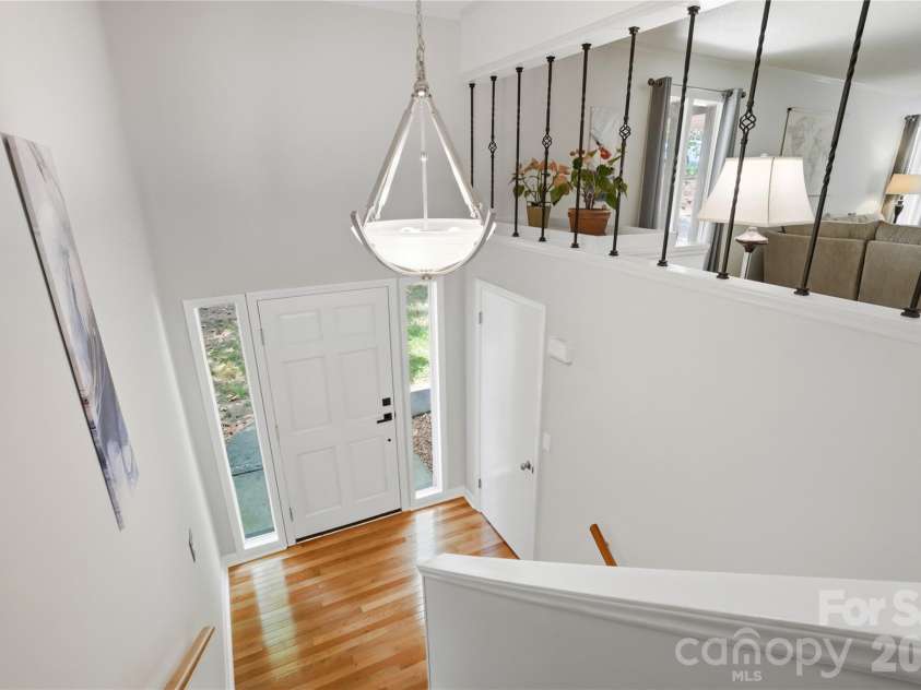 1113 Palmyra Drive, Tega Cay, SC 29708.  MLS# CAR4379735, YatesRealty ID 28182. Bright foyer