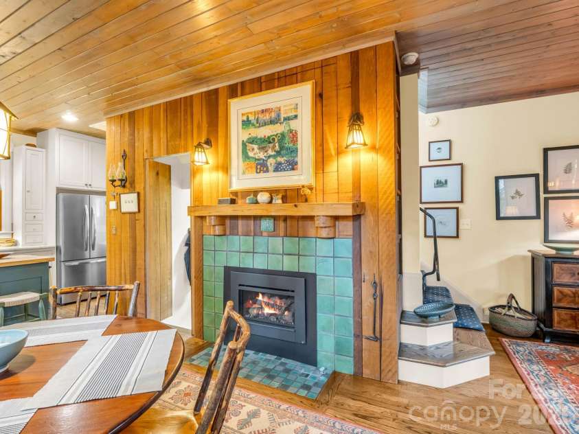 46 Cheshire Drive, Black Mountain, NC 28711.  MLS# CAR4385078, YatesRealty ID 28183. 