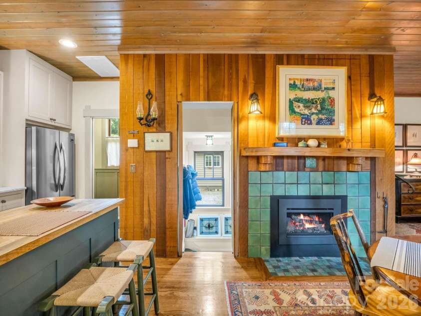 46 Cheshire Drive, Black Mountain, NC 28711.  MLS# CAR4385078, YatesRealty ID 28183. 