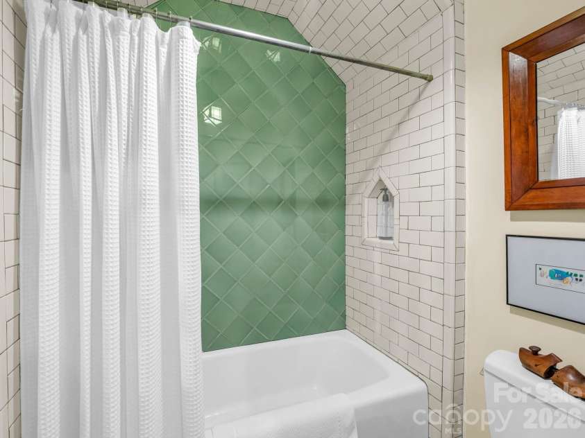 46 Cheshire Drive, Black Mountain, NC 28711.  MLS# CAR4385078, YatesRealty ID 28183. 