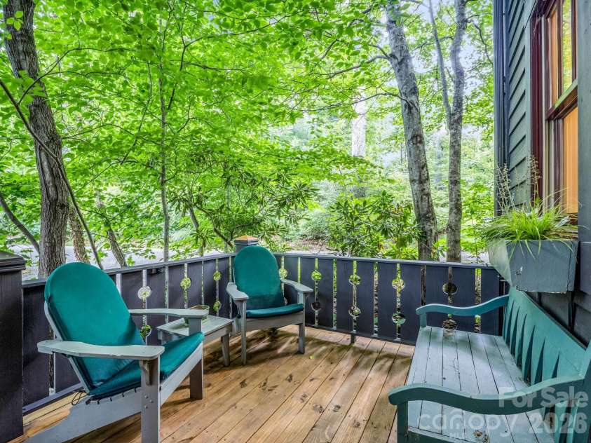46 Cheshire Drive, Black Mountain, NC 28711.  MLS# CAR4385078, YatesRealty ID 28183. 