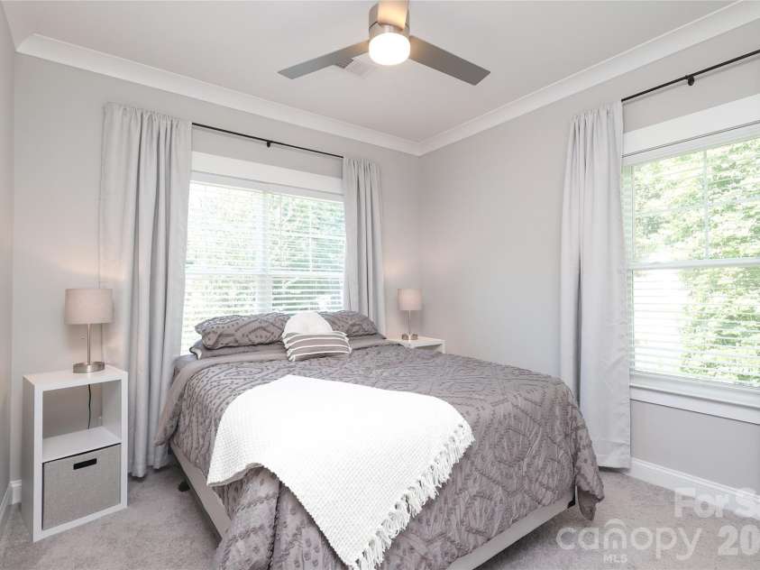 10105 Greenwood Court, Charlotte, NC 28215.  MLS# CAR4385864, YatesRealty ID 28186. 