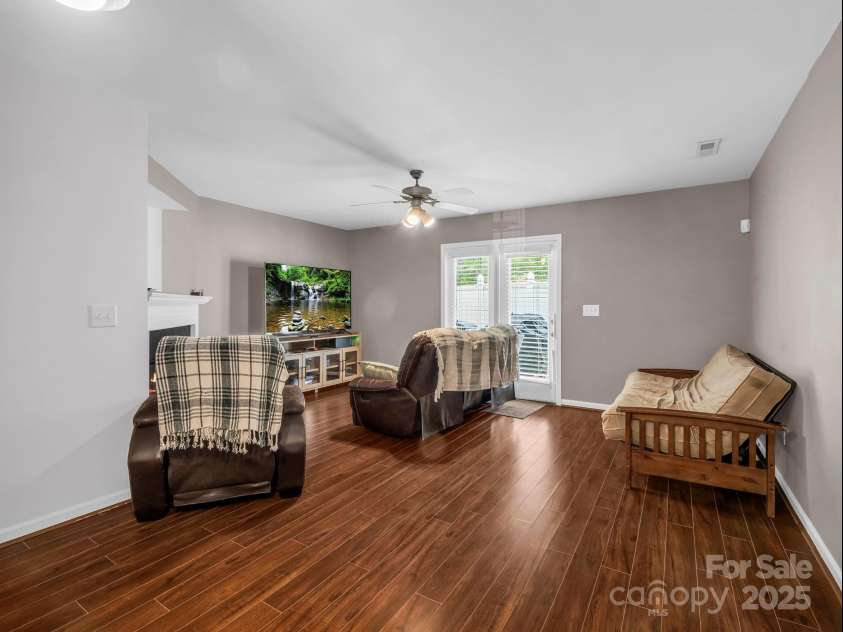 137 Thea Lane, Fletcher, NC 28732.  MLS# CAR4282031, YatesRealty ID 28187. 