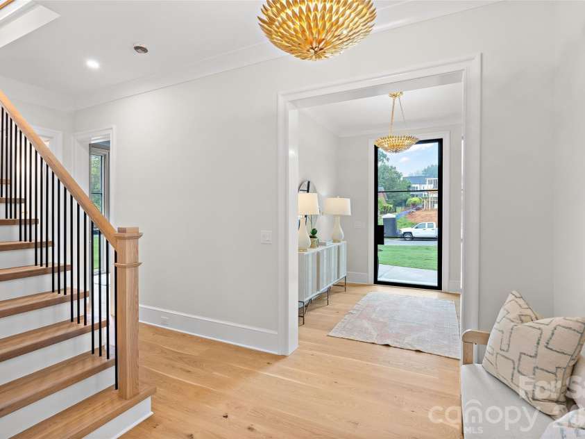 4811 Gaynor Road, Charlotte, NC 28211.  MLS# CAR4385993, YatesRealty ID 28187. 