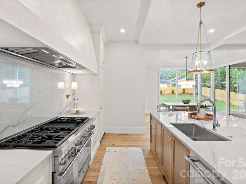 4811 Gaynor Road, Charlotte, NC 28211.  MLS# CAR4385993, YatesRealty ID 28187. 