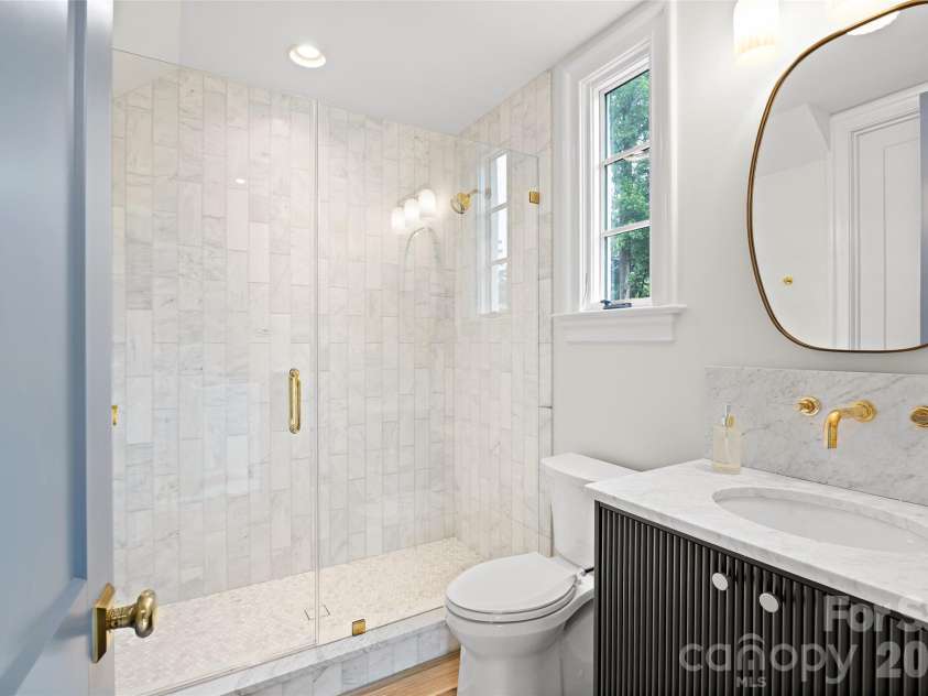 4811 Gaynor Road, Charlotte, NC 28211.  MLS# CAR4385993, YatesRealty ID 28187. 