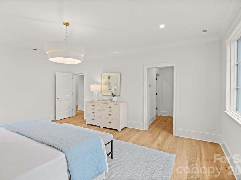 4811 Gaynor Road, Charlotte, NC 28211.  MLS# CAR4385993, YatesRealty ID 28187. 