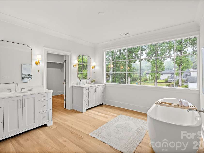 4811 Gaynor Road, Charlotte, NC 28211.  MLS# CAR4385993, YatesRealty ID 28187. 