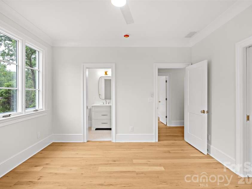 4811 Gaynor Road, Charlotte, NC 28211.  MLS# CAR4385993, YatesRealty ID 28187. 