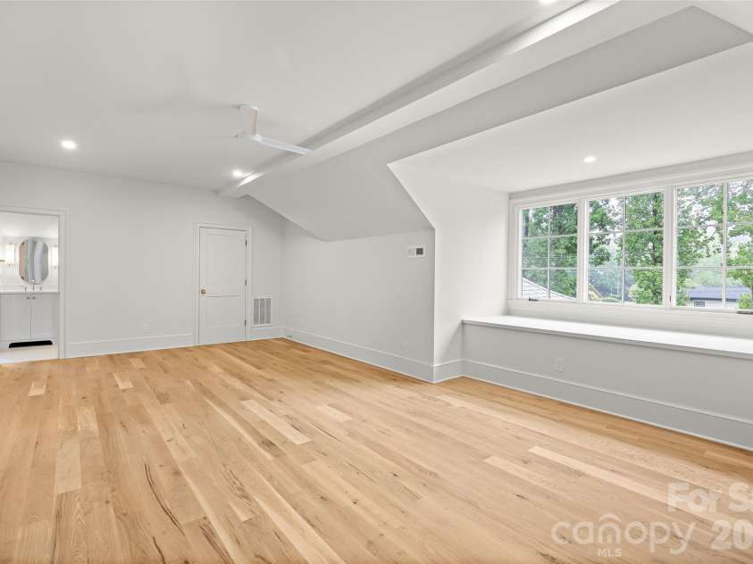 4811 Gaynor Road, Charlotte, NC 28211.  MLS# CAR4385993, YatesRealty ID 28187. 