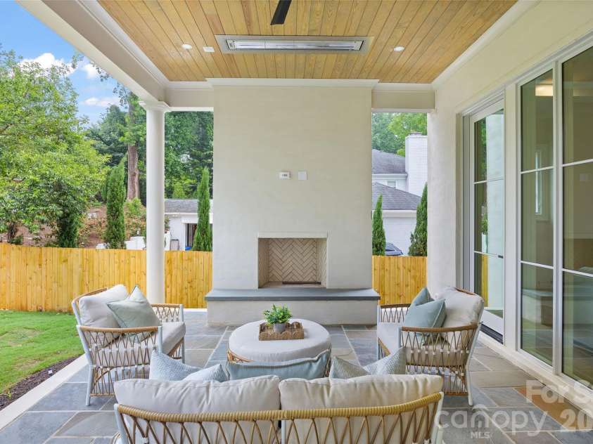 4811 Gaynor Road, Charlotte, NC 28211.  MLS# CAR4385993, YatesRealty ID 28187. 