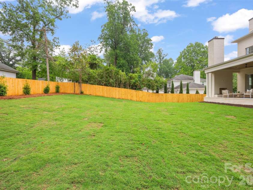 4811 Gaynor Road, Charlotte, NC 28211.  MLS# CAR4385993, YatesRealty ID 28187. 