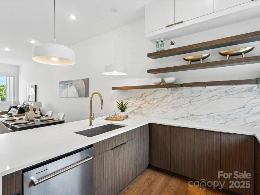 2653 Shenandoah Avenue, Charlotte, NC 28205.  MLS# CAR4264994, YatesRealty ID 28189. 