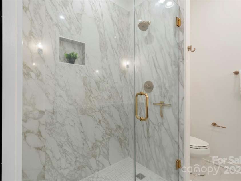 2653 Shenandoah Avenue, Charlotte, NC 28205.  MLS# CAR4264994, YatesRealty ID 28189. 