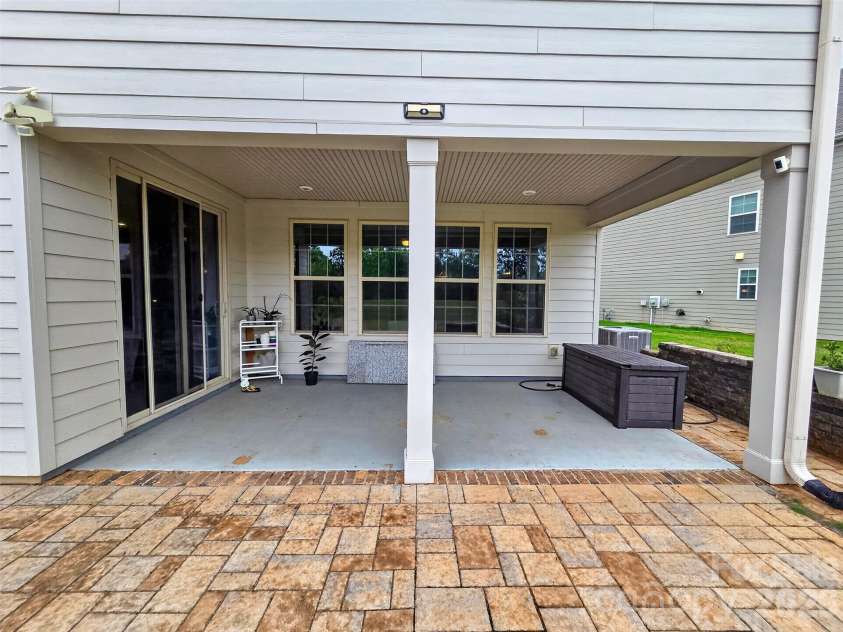 8224 Cornhill Avenue, Charlotte, NC 28277.  MLS# CAR4386432, YatesRealty ID 28189. Backyard