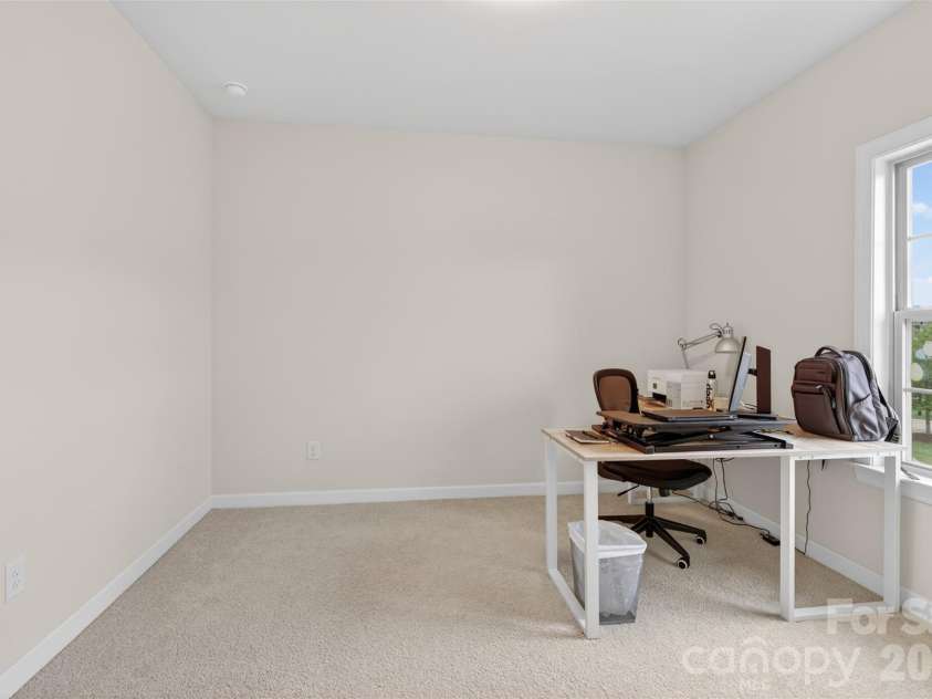 8224 Cornhill Avenue, Charlotte, NC 28277.  MLS# CAR4386432, YatesRealty ID 28189. Loft