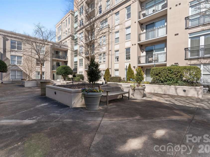 1315 East Boulevard, Charlotte, NC 28203.  MLS# CAR4337993, YatesRealty ID 2819. 