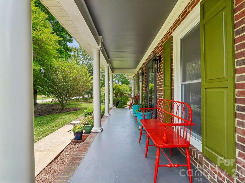 320 Canvasback Road, Mooresville, NC 28117.  MLS# CAR4386561, YatesRealty ID 28190. 