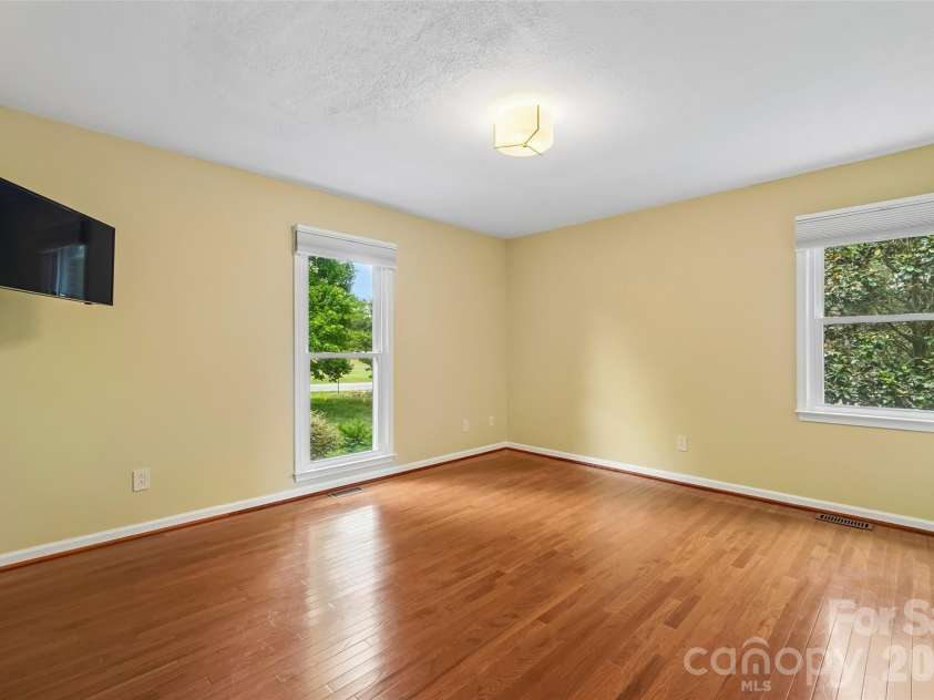 320 Canvasback Road, Mooresville, NC 28117.  MLS# CAR4386561, YatesRealty ID 28190. 