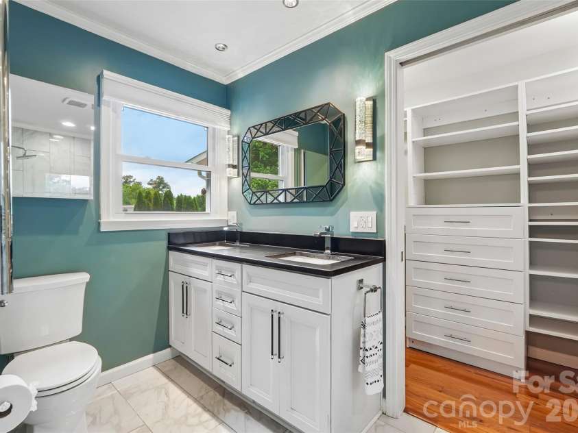 320 Canvasback Road, Mooresville, NC 28117.  MLS# CAR4386561, YatesRealty ID 28190. 