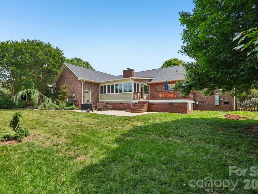 320 Canvasback Road, Mooresville, NC 28117.  MLS# CAR4386561, YatesRealty ID 28190. 