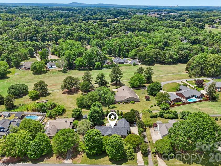 320 Canvasback Road, Mooresville, NC 28117.  MLS# CAR4386561, YatesRealty ID 28190. 