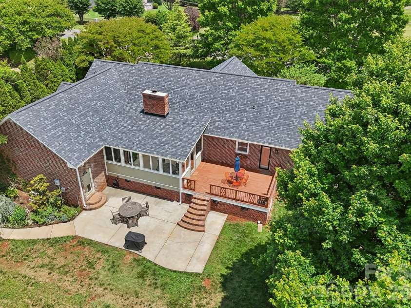320 Canvasback Road, Mooresville, NC 28117.  MLS# CAR4386561, YatesRealty ID 28190. 