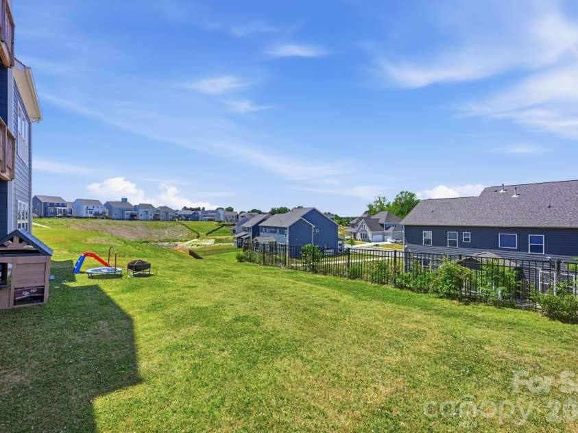 134 Winterberry Street, Mooresville, NC 28117.  MLS# CAR4380343, YatesRealty ID 28191. 