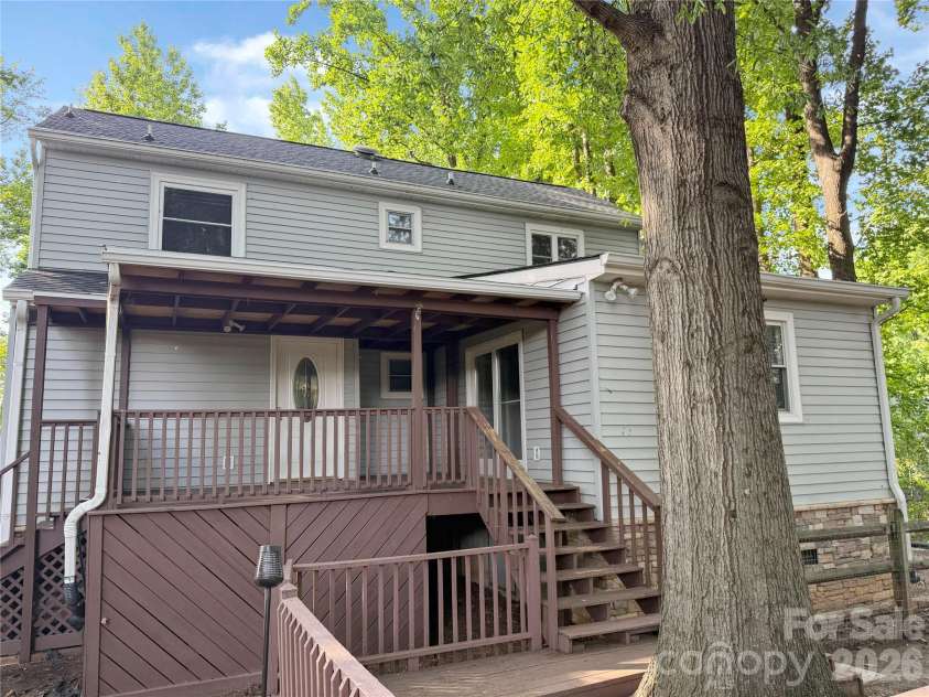 21123 Rio Oro Drive, Cornelius, NC 28031.  MLS# CAR4387095, YatesRealty ID 28192. 