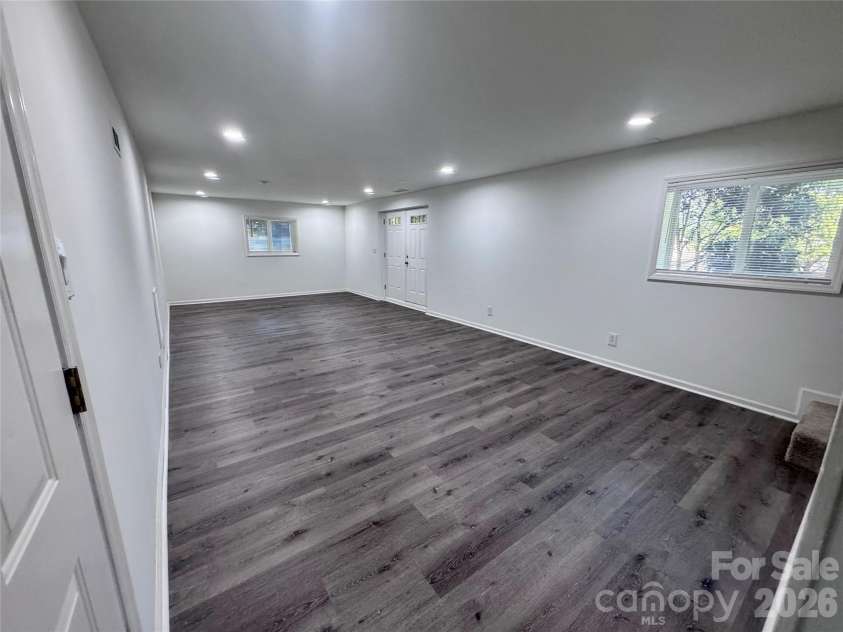 21123 Rio Oro Drive, Cornelius, NC 28031.  MLS# CAR4387095, YatesRealty ID 28192. Finished lower level, flex space