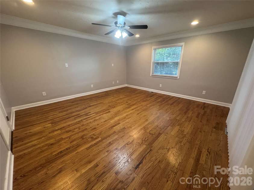 21123 Rio Oro Drive, Cornelius, NC 28031.  MLS# CAR4387095, YatesRealty ID 28192. Owner's Suite