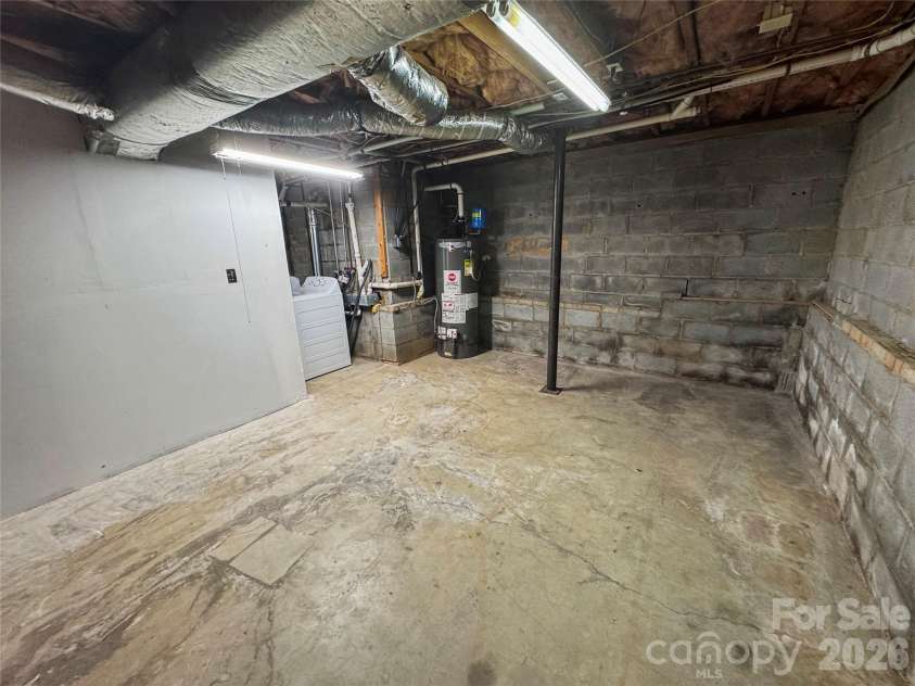 21123 Rio Oro Drive, Cornelius, NC 28031.  MLS# CAR4387095, YatesRealty ID 28192. Unfinished Basement area