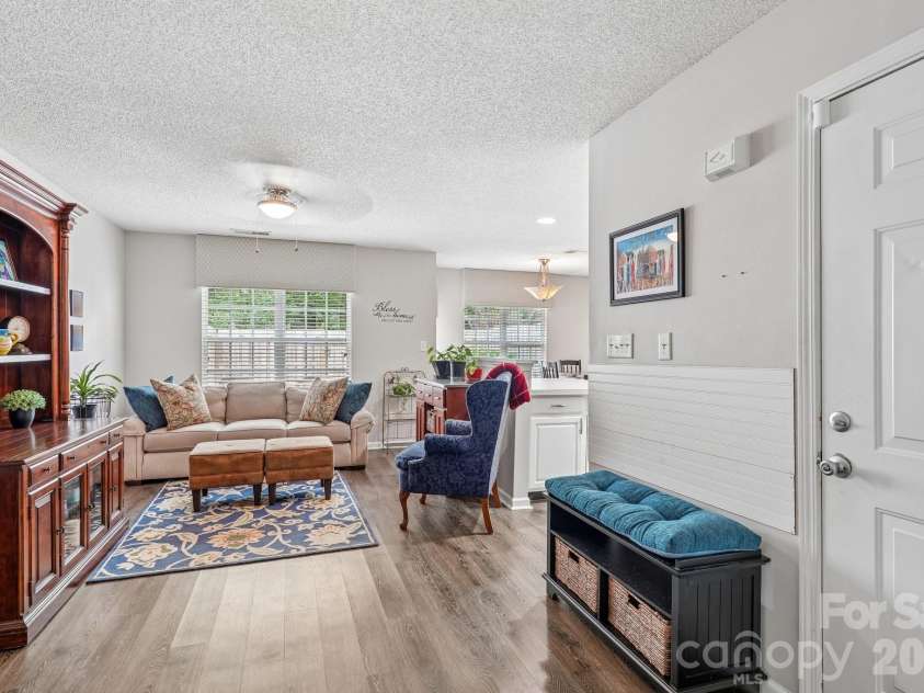 8406 Southgate Commons Drive, Charlotte, NC 28277.  MLS# CAR4387789, YatesRealty ID 28193. 