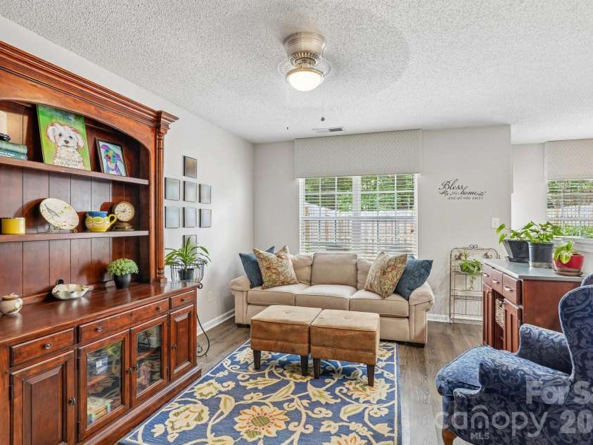 8406 Southgate Commons Drive, Charlotte, NC 28277.  MLS# CAR4387789, YatesRealty ID 28193. 