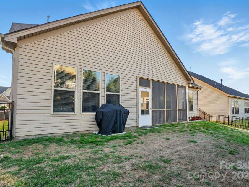 9565 Horsebit Lane, Concord, NC 28027.  MLS# CAR4247345, YatesRealty ID 28193. 