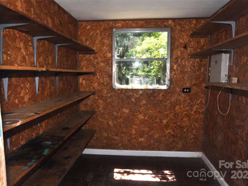 122 Ella Street, Chester, SC 29706.  MLS# CAR4284795, YatesRealty ID 28195. 