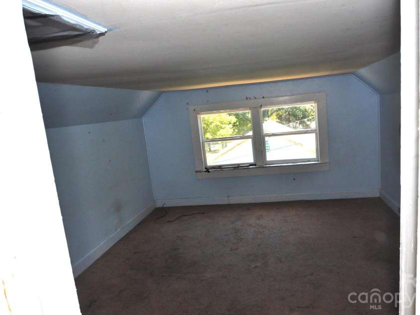 122 Ella Street, Chester, SC 29706.  MLS# CAR4284795, YatesRealty ID 28195. 