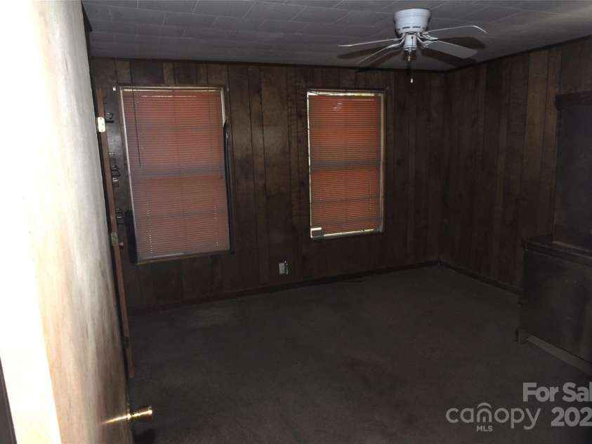 122 Ella Street, Chester, SC 29706.  MLS# CAR4284795, YatesRealty ID 28195. 