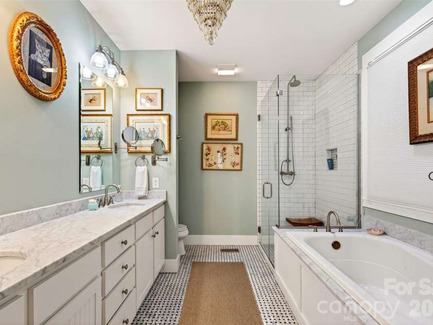 52 Cheshire Drive, Black Mountain, NC 28711.  MLS# CAR4387105, YatesRealty ID 28195. 