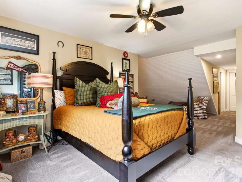 52 Cheshire Drive, Black Mountain, NC 28711.  MLS# CAR4387105, YatesRealty ID 28195. 